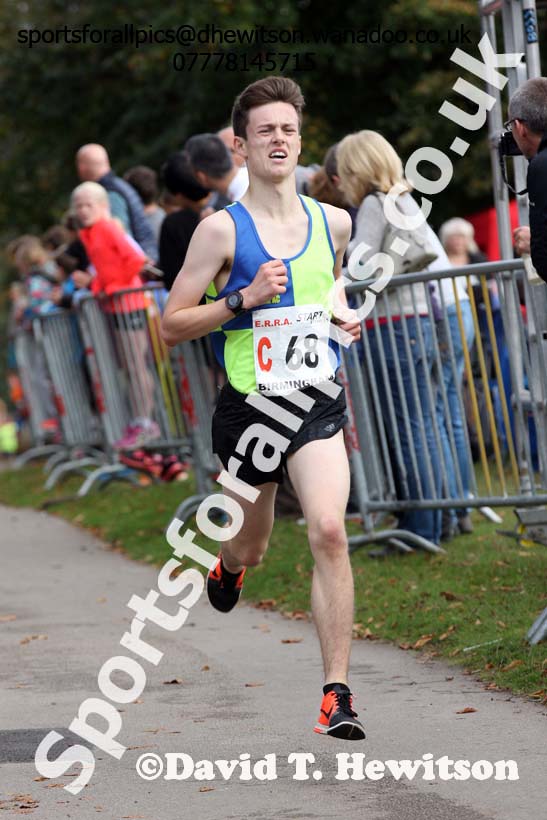 Mens under-17s ERRA Road Relays, Sutton Coldifield, Birmingham. Photo: David T. Hewitson/Sports for All Pics